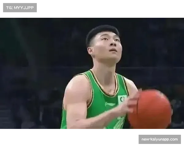 鄢手骐三分5中4半场13分 辽宁开局压制北京的外线奇兵